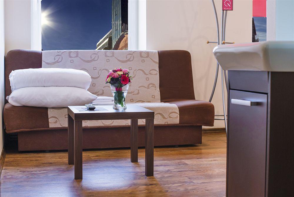 לודז' Boutique Hostel מראה חיצוני תמונה