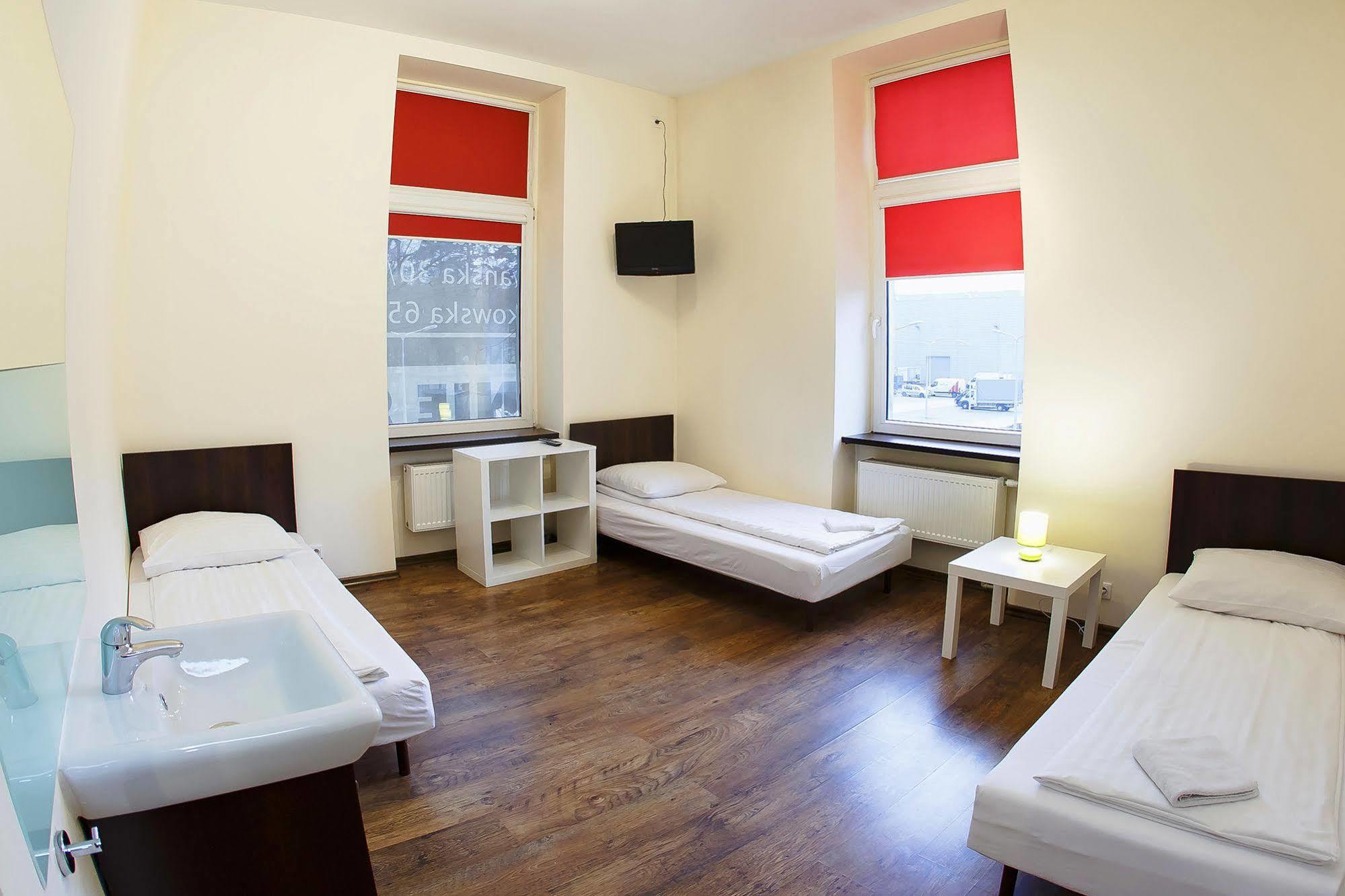 לודז' Boutique Hostel מראה חיצוני תמונה